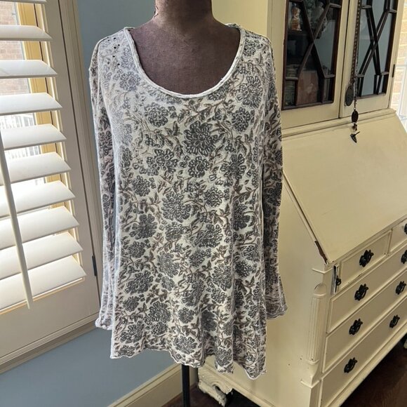 Magnolia Pearl Dylan block print tee - Picture 1 of 5